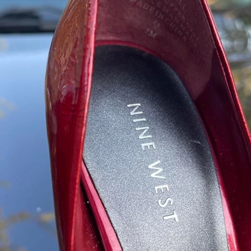 Glossy Red Nine‎ West Stilettos
